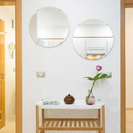 Apartment Chic And Urban *