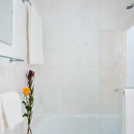Apartment Chic And Urban *